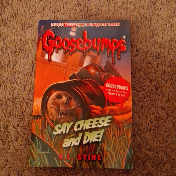 Goosebumps "Say cheese and DIE!" By R.L. STINE - Picture 2 of 3